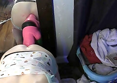 HEADPHONE WARNING Instructing backside to take XL Atlas Mr Hanky Fucktoy deeper, painal gape