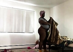 Solo Ssbbw with giant boobs cleaning and twerking