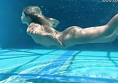 Hawt Mary Kalisy underwater erotics