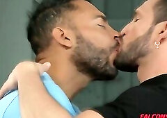 Viktor uses his full will to pound Javi's ass