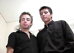 Lustful Twinks Making Out In A Bathroom