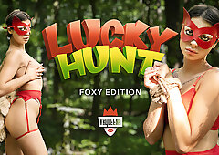 Lucky Hunt FOXY - VRQueens
