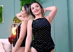 Romanian amateur webcam teen masturbate