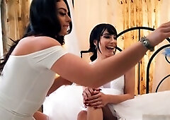 Red-hot, fucking, trans-fuck-lesbian