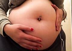 Swollen Abdomen Gal Bloated Abdomen Gurgles