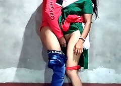 Indian college girls' first time getting intimate