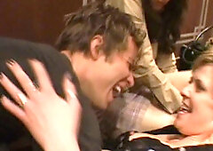 One look at Amanda's rack & back & you'll be Tapping yourself