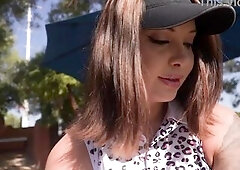 Tiger Woods Ex-Wife Gets Back At Him By Learning To Play Mini Golf And Banging His Old College Roomate