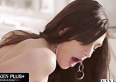 Dana is in LA for a small in number days for a job interview. After that babe's done, this babe reflects on a dream that babe's always held 