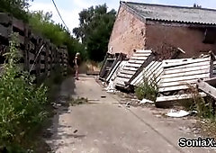 Cheating uk mature lady sonia shows her huge balloons