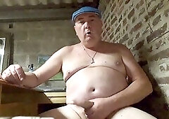 Obese European Pascal shows off his smelly soles and a cumshot