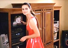 Paulina Porizkova Sex Scene - Thursday