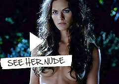 Howl at Kelly's full moon