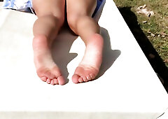 Hoe Neighbor Pool Tease