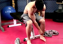 Sportive athlete strip and masturbates