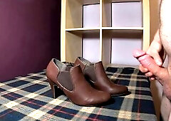 MY GIANT SPUNK FLOW! On those cute ankle Boots