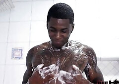 Venus Oils Quentin’s Body In advance of Anal drilling His Aperture In Wild Scene!