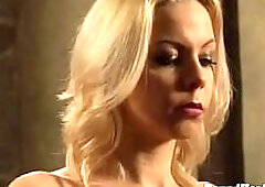 Hot Large Ass Lesbo Serf Mastrubating And Fingering Herself