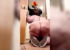 SSBBW Natalie Kinky Bangs Rich Clown For A Warm Couch & A Mule