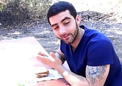 Str8Chaser: Athletic rough handjob outdoors