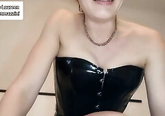 ???? Addictive 4 minutes underneath my gaze… kneeling, obeying, aching. Throughout the screen, I own u. ???? Foot/Heel My feet cram your mind in adv