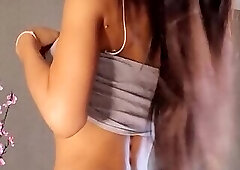 german/thai trans amateur cums on apple and eats it