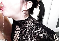 Sloppy deepthroat with red lips.