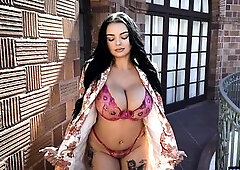 U love to watch Payton return with her large butt and wet breasts, willing to get her cunt banged by Madison! This babe not at any time frustrates, wi