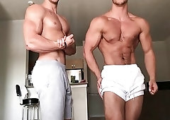 Incredible bodybuilders compete by showing off their bods