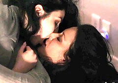 Brunette lesbian momma takes control over her blonde babe