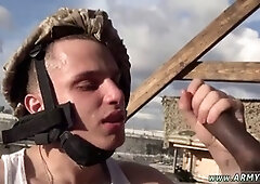 MusclÃ©s garÃ§ons d'anime dans une baise homosexuelle passionnante - Un tour avec la nouvelle recrue