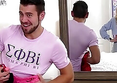 Shemale coed Kate Zoha deepthroats and bareback anal rides