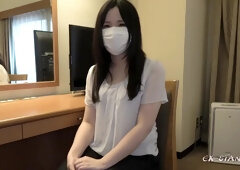 Thickness And Deep And Ultra Huge Labia Large Quantities During Shaved Beautiful Wife