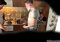 Cooking with Aki-aki