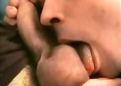 amateur sucks a Iranian cock