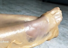 Golden slime fetish soles