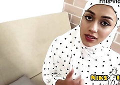 Muslim Hijaabi Beauty enjoys Large Cock and Hard Bang