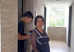 Unknown girl asks me to her without a condom in exchange for giving her a phone I cum inside her