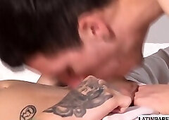 Inked Latino breeds twink in missionary after sucked off