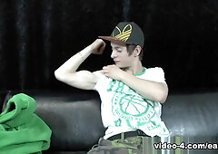 Exclusive Casting - 18 Cute Boy whit Big Dick - EastBoys