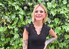 Stella fantasized about La Meute! - Jacquie et Michel TV