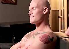 Gay jock spitroasted deep in threesome