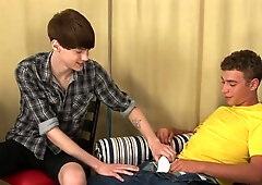 Extra Big Dicks: Missionary Meets Monster