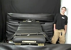 Kae Tickled (featuring Carson)