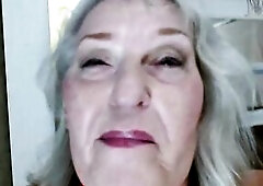 1188 Look at her butt! Its sooo big. Giantess masturbates and cums with you