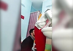 Girlfriends farting on her (Old movie)