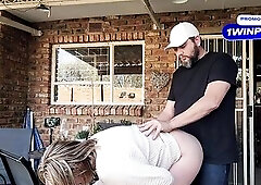 Screwing my neighbours wife outdoor