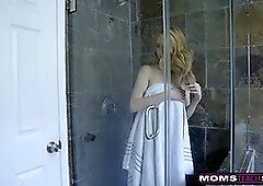 Hot Mom Caught With StepSiblings In Threesome