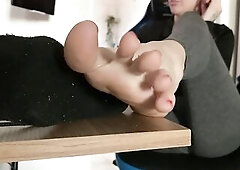 Smelly Socks AND FEET IGNORING u