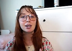 Red hair, harpermadi, review